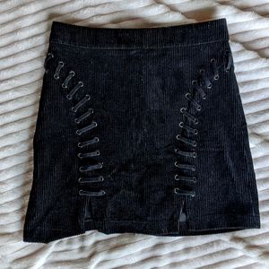 SIDE STICH GOTH MINI SKIRT 🥂